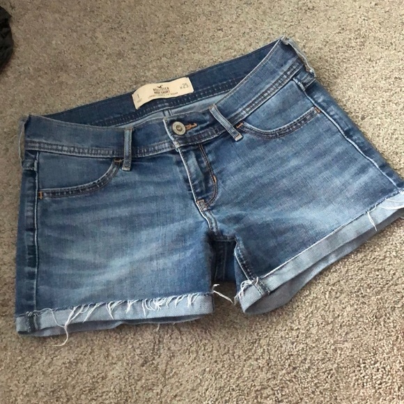 Hollister Pants - Hollister MIDI Short‎ Jean Shorts